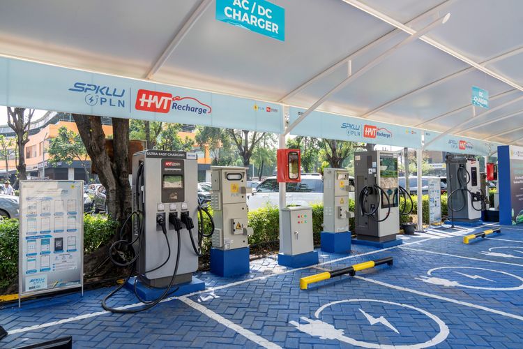 Infrastruktur Jadi Tantangan Bagi Pasar Mobil Listrik