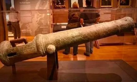 Teknologi Dalam Perang: Dari Senjata Kuno Hingga Canggih