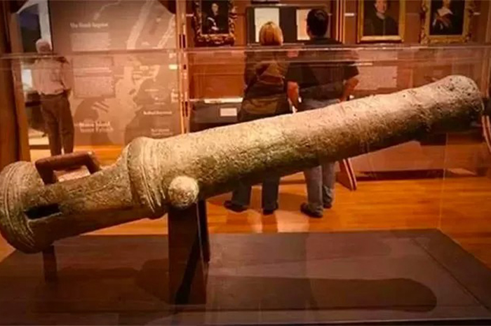 Teknologi Dalam Perang: Dari Senjata Kuno Hingga Canggih