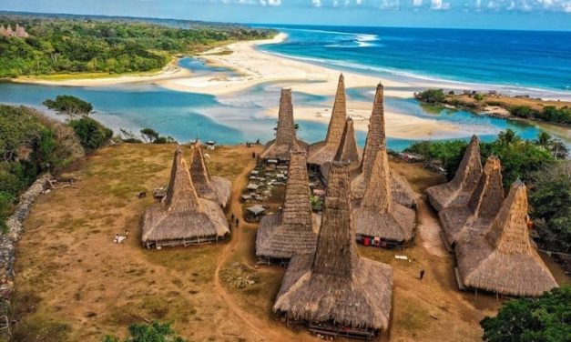 Budaya Lokal Indonesia Yang Berpotensi Menjadi Wisata Dunia