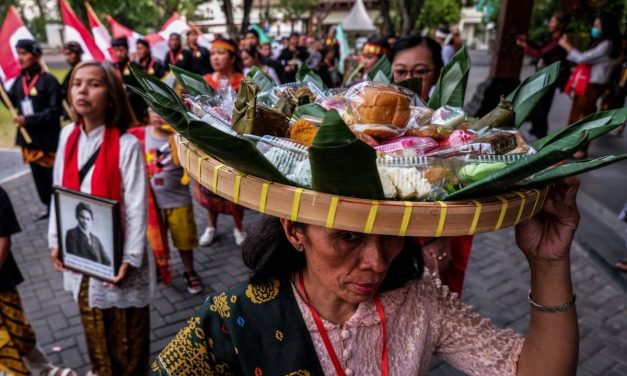 Tradisi Adat Nusantara Yang Masih Dijaga Generasi Muda
