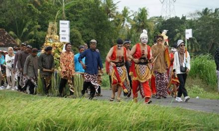 Budaya Lokal: Menjaga Tradisi Tidak Hilang Di Tengah Modernisasi