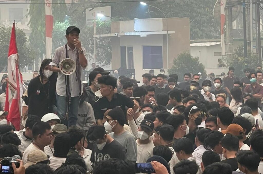 Karhutla Masuk Demonstrasi: Desakan Status Bencana Nasional