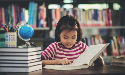 Membaca Buku: Menjadikan Literasi sebagai Kebiasaan Harian