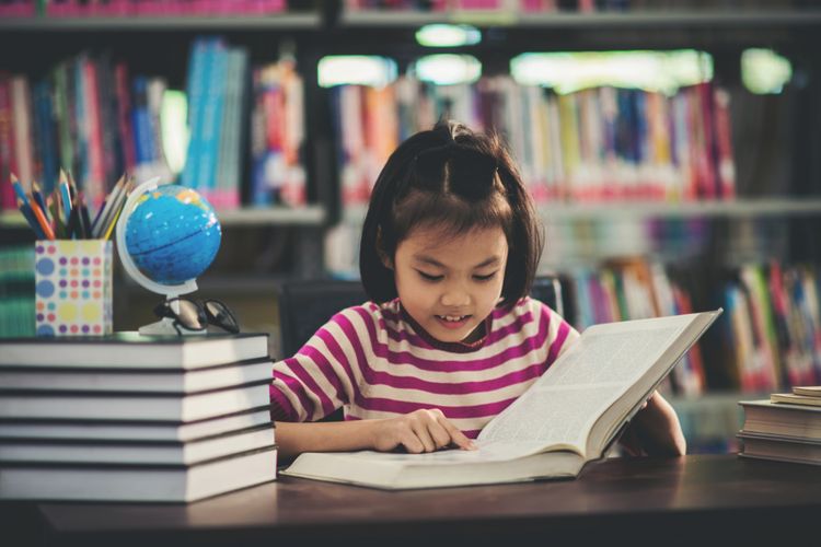 Membaca Buku: Menjadikan Literasi sebagai Kebiasaan Harian