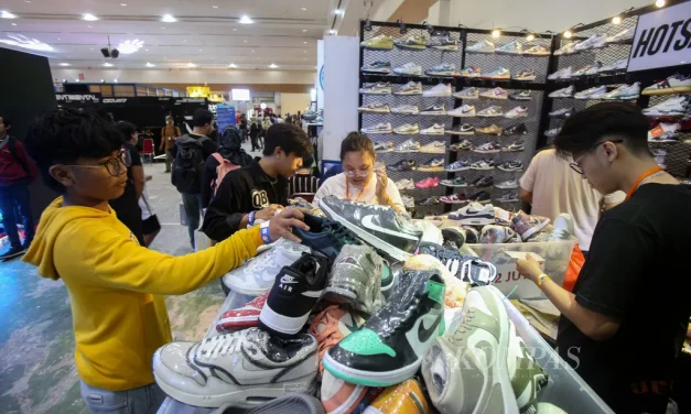 Perkembangan Industri Sepatu: Perpaduan Fungsi, Teknologi Gaya